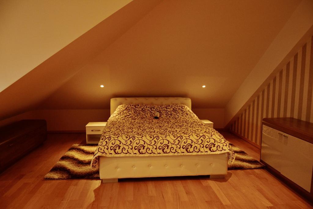 Klub Satelit Zlatibor Bed & Breakfast Eksteriør bilde