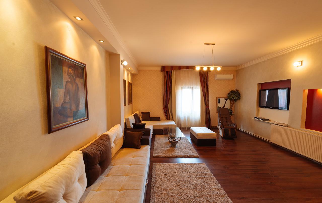 Klub Satelit Zlatibor Bed & Breakfast Eksteriør bilde